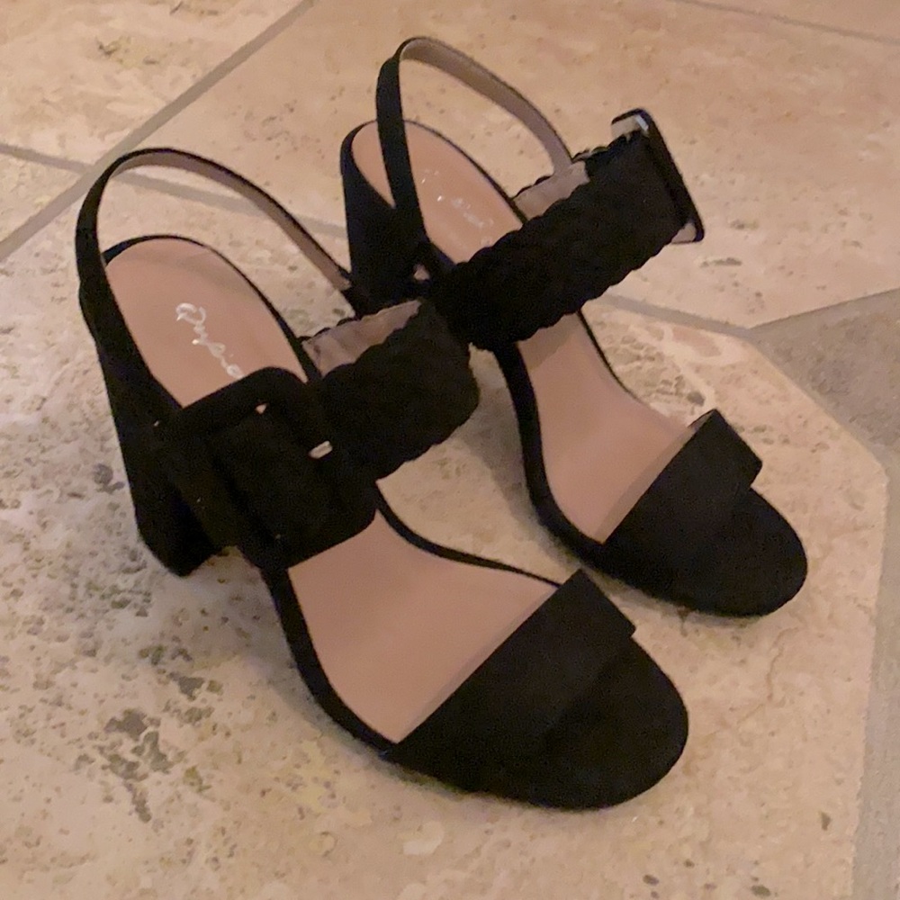 ✨NEW Black Braided Heel